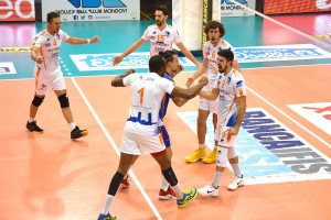 Vbc Synergy Mondov&igrave; esulta dopo un punto