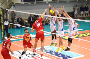 Muro a tre Arasomwan, Buzzi e Borgogno su Bellini