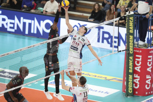 Palleggio ad una mano di  Giannelli