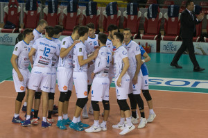 Saluto di ingresso in campo - GoldenPlast Civitanova