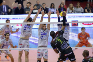 MURO TOP VOLLEY CISTERNA ATTACCO ATTACCO LEAL