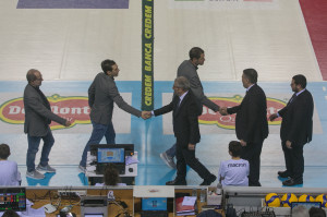 Saluto tra gli allenatori - GoldenPlast Civitanova - ViViBanca Torino