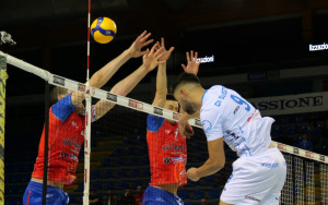 Attacco dello schiacciatore Paolo Luigi Di Silvestre - GoldenPlast Civitanova
