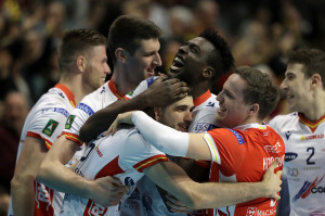 I Giocatori di Ravenna esultano a fine partita