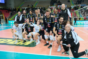 Festa gruppo fine partita Verona