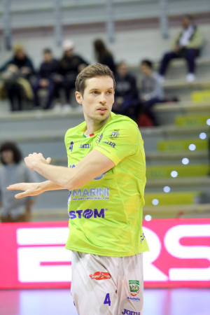 MAARTEN VAN GARDAREN TOP VOLLEY