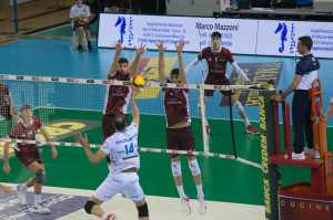Muro dello schiacciatore Pol Alberto e del centrale Acuti Alessandro - UniTrento Volley