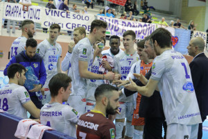 TIME OUT TOP VOLLEY
