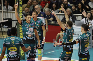 I Giocatori di Perugia esultano