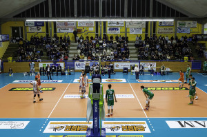 Squadre in campo e vista Palas Salvador Allende
