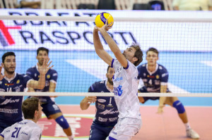ALZATA DANIELE SOTTILE TOP VOLLEY CISTERNA