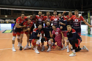 I Giocatori di Piacenza esultano a fine partita