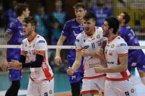 I giocatori di Ravenna esultano a fine partita