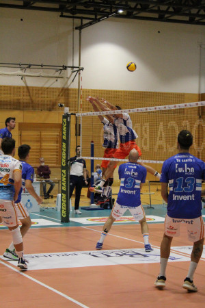 Grassi e Bressan muro