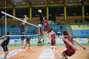 Attacco Simoni