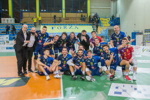 Tinet Prata esulta