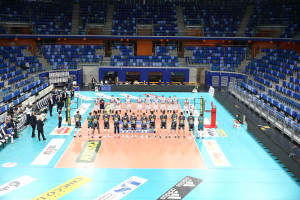 SALUTO DELLE SQUADRE