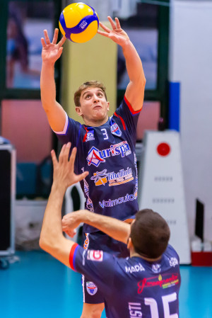 Palleggiatore Lecce: Longo