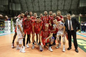 I giocatori della Lube esultano a fine partita
