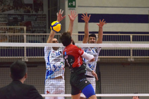 Muro di Paoletti e Marra su attacco di Marretta