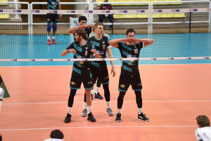 Mazza, Viiber e Bertoli