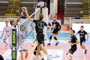 ATTACCO JENSEN MURO TOP VOLLEY
