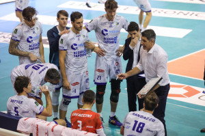 TIME OUT TOP VOLLEY KOVAC