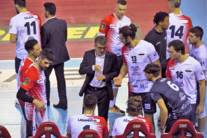Time out  coach Eccheli 