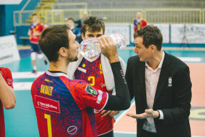 COACH MATTIA DURANTE UN TEMPO 