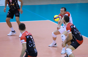 Marco Santucci in ricezione