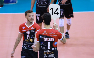 Cambio fra Maccarone e Bellucci