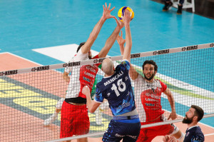 Menicali in attacco