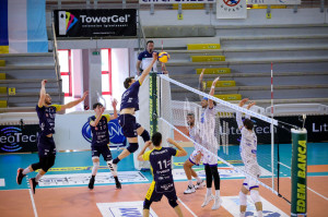 attacco bossi modena muro top volley