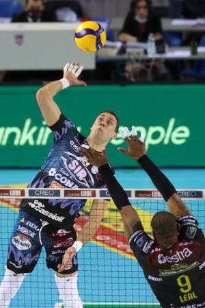 Atanasijevic in attacco
