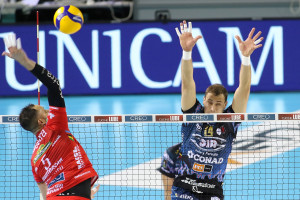Sir Safety Conad Perugia - muro opposto Aleksandar Atanasijevic