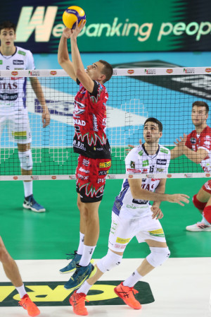 Simone Giannelli in palleggio