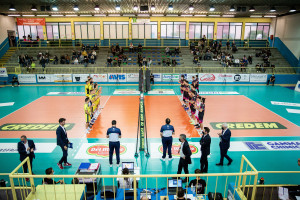 Squadre schierate per il saluto iniziale