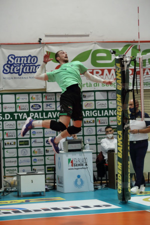 Attacco Lorenzo Matteo Esposito