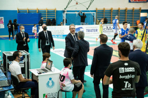 SALUTO INIZIALE DELLO STAFF