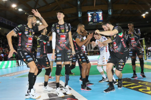 La Cucine Lube balla per i tifosi