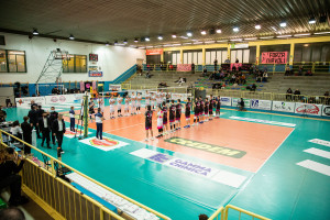 Squadre schierate per il saluto iniziale