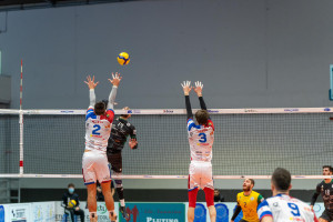 Petras e Peluso a muro su Lagan&agrave;