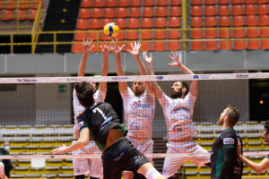 Russo in attacco
