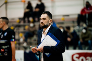 Coach Bua