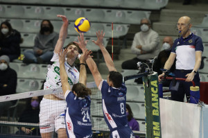 Weber supera il muro di Ravenna