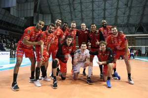 I giocatori della LUBE esultano a fine partita