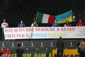 Non si invade neanche a rete, uniti per il popolo ucraino
