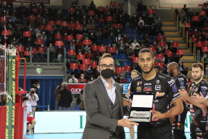 Premiazione Lucarelli zoom