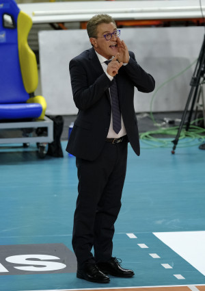 Lorenzetti parla alla squadra