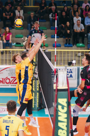 Muro a due Stadium Pallavolo Mirandola